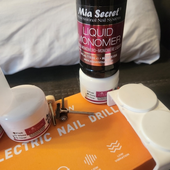 Acrylic Nails Set with electric drill - Picture 3 of 4